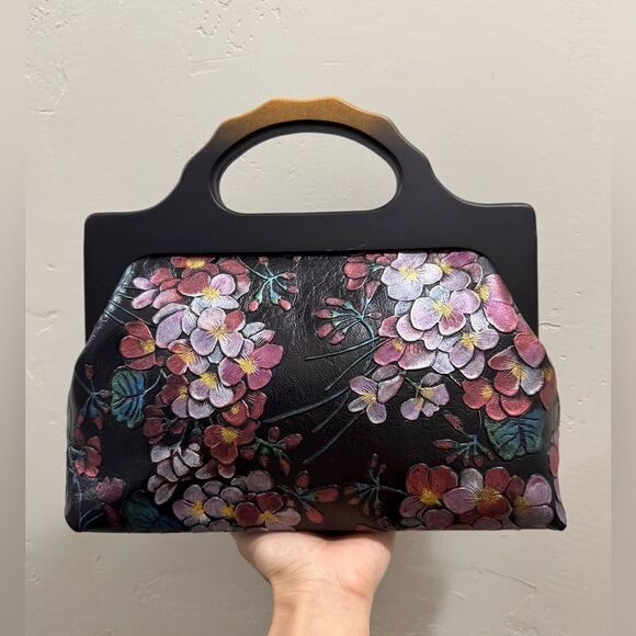 Handmade Cowhide Floral Embossed, Large Wooden Frame Bag & 2 Strap Styles - Picture 7 of 16